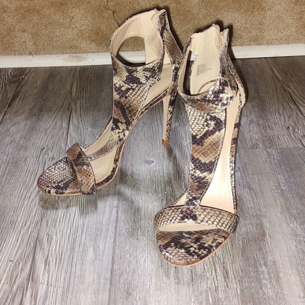 JustFab  faux snakeskin Bridgette 4" heels Sz 9
